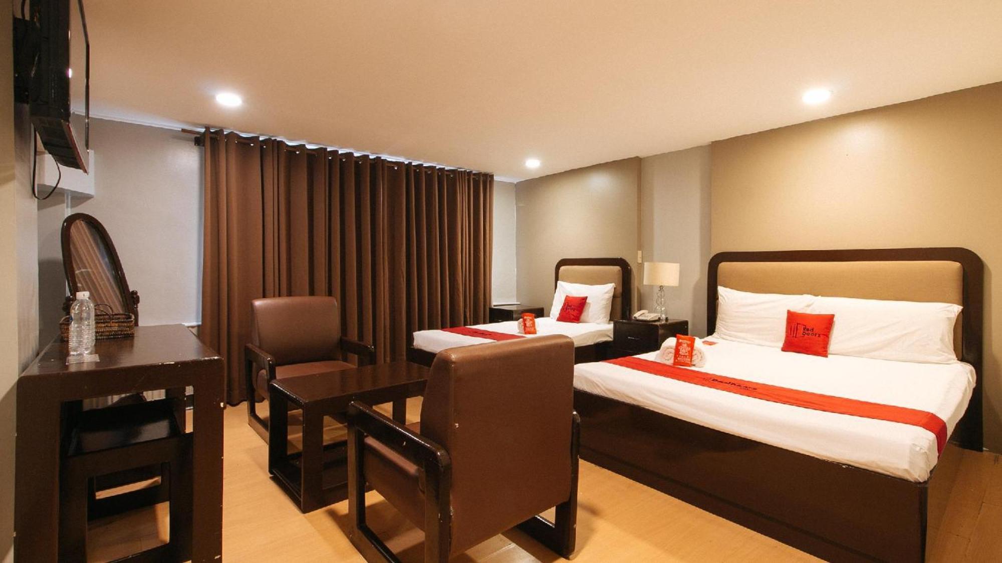 Reddoorz At Homa Resort Hotel Santiago  外观 照片