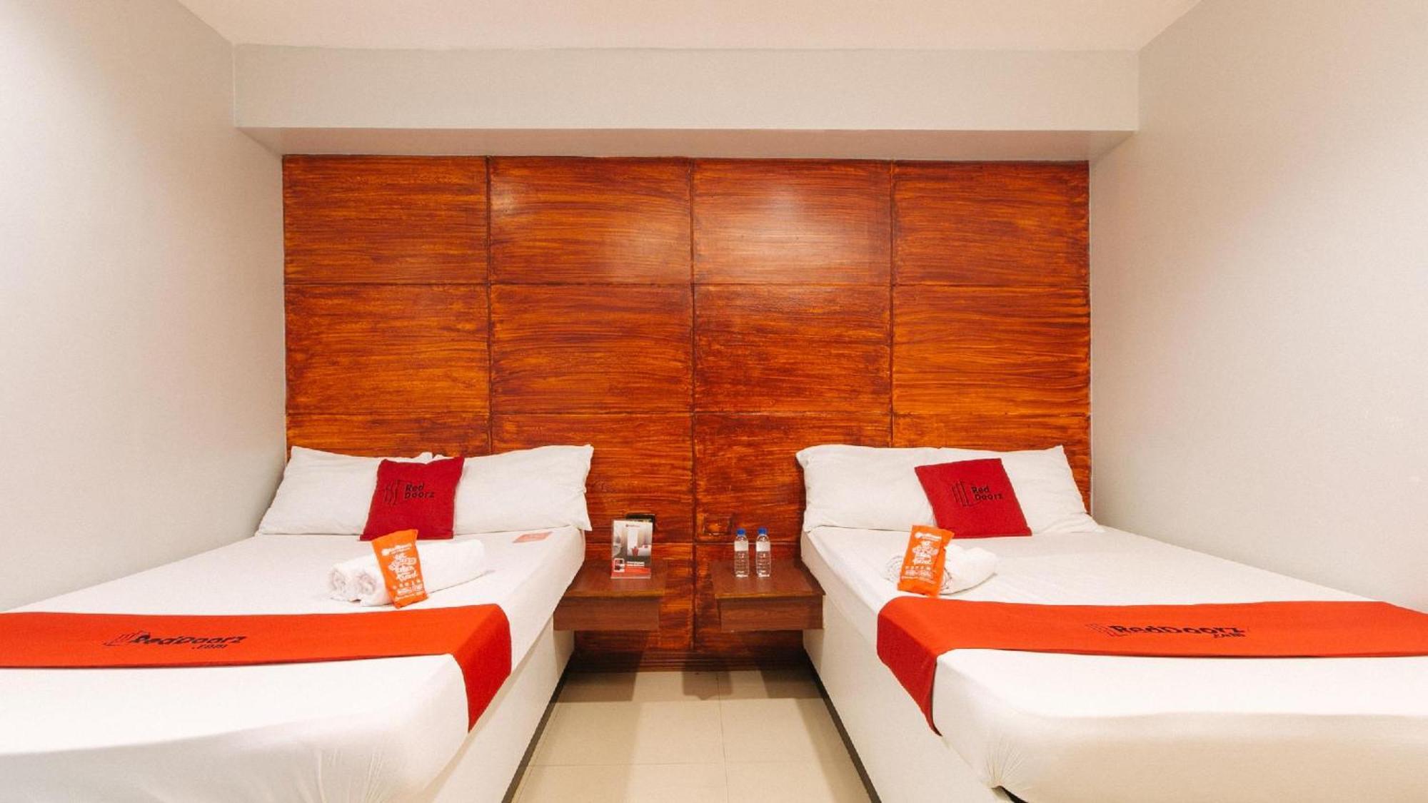 Reddoorz At Homa Resort Hotel Santiago  外观 照片